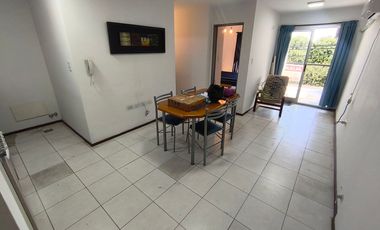 Departamento en alquiler con balcon a 100 mts de Plaza Jeronimo del Barco