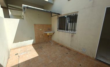 DEPARTAMENTO 2 AMB ALQUILER EN DERQUI 1660 1°E (LANUS OESTE)