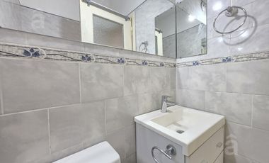 PH en Villa Ballester - Venta - Cuatro Ambientes - Zona Centro.