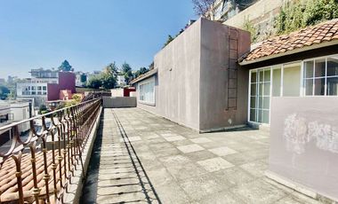 Excelente casa En calle cerrada en renta en Tecamachalco
