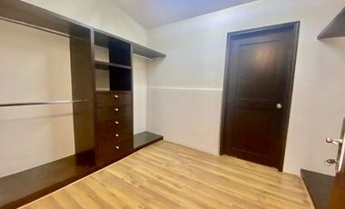 Excelente casa En calle cerrada en renta en Tecamachalco