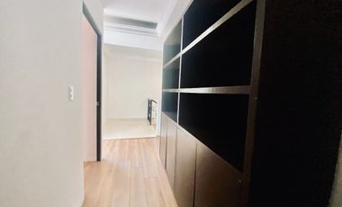 Excelente casa En calle cerrada en renta en Tecamachalco