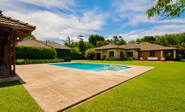 Venta Casa de 5 dormitorios en Fisherton