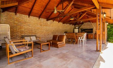 Venta Casa de 5 dormitorios en Fisherton