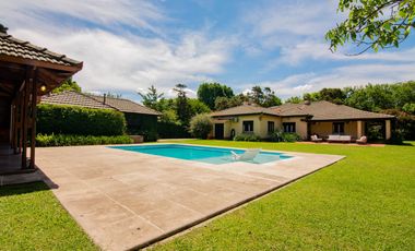 Venta Casa de 5 dormitorios en Fisherton