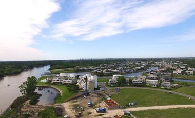 Albanueva, departamento 2 dormitorios con jardin exclusivo, venta en obra financiada, posible amarra