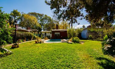 VENDO CASA EN GRANADERO BAIGORRIA,BARRIO LOS PINOS.