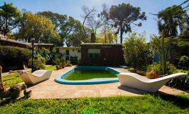 VENDO CASA EN GRANADERO BAIGORRIA,BARRIO LOS PINOS.