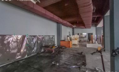 EDIFICIO COMERCIAL OFICINA EN ALQUILER CON ESTACIONAMIENTO y SIN EXPENSAS SAN CRISTOBAL