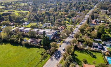 VENTA/PERMUTA/FINANCIACIÓN -  Oficina sobre la ruta. Funes