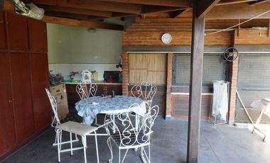 Casa de 4 ambientes en Mar Chiquita