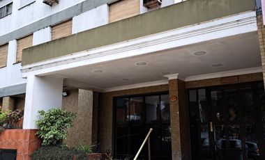 Departamento  de 3 amb. en buen estado en plena Est. de Temperley