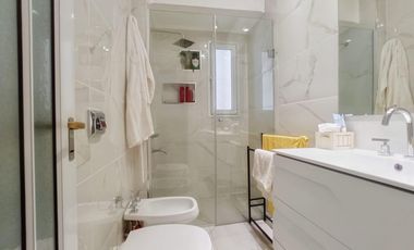 Casa en San Jose De La Esquina - Amplia - 3 dormitorios - Cochera - Patio -