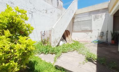 Casa en San Jose De La Esquina - Amplia - 3 dormitorios - Cochera - Patio -