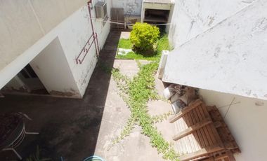 Casa en San Jose De La Esquina - Amplia - 3 dormitorios - Cochera - Patio -