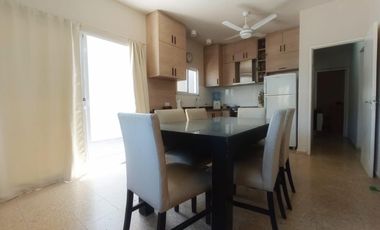 Casa en San Jose De La Esquina - Amplia - 3 dormitorios - Cochera - Patio -