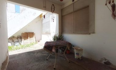 Casa en San Jose De La Esquina - Amplia - 3 dormitorios - Cochera - Patio -