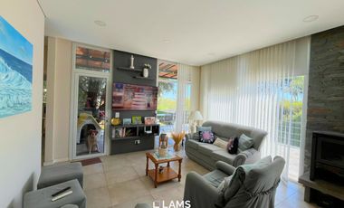 Venta - Casa 4 ambientes - Barrancas de San Benito