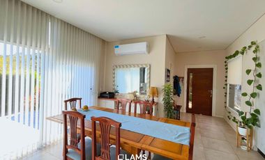 Venta - Casa 4 ambientes - Barrancas de San Benito