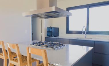 Alquiler 24 meses ( a partir de marzo ) - Casa 4 ambientes - Barrio Arenas Chico