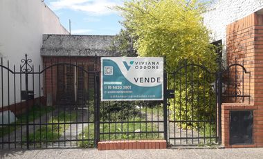 Casa en Venta Ituzaingó norte con  local comercial