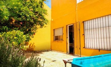 Casa en Venta Ituzaingó norte con  local comercial
