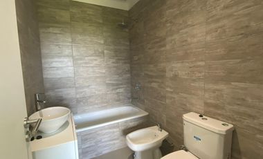 DECS Tortugas | Venta | Cómoda y funcional casa de 3 dormitorios en un condominio muy completo