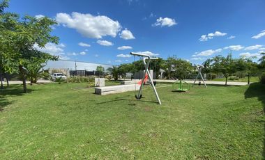 DECS Tortugas | Venta | Cómoda y funcional casa de 3 dormitorios en un condominio muy completo