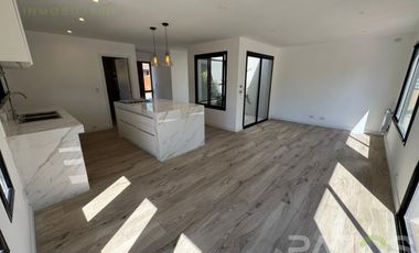 Casa a estrenar en Barrio Atlántida. Santa Clara del Mar