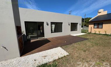 Casa a estrenar en Barrio Atlántida. Santa Clara del Mar