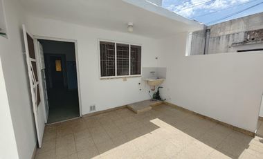 PH 2 AMBIENTES ALQUILER EN GONZALEZ BALCARCE 3366 (REMEDIOS DE ESCALADA)