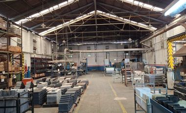 Depósito y oficinas 2.982 m2-Area de Promoción El Triángulo