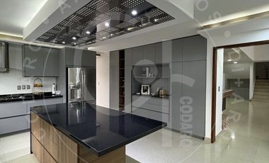 Hermosa casa en Renta Prado Largo