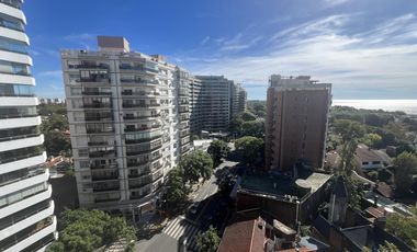 Venta Departamento Selene Libertador 3 dormitorios en suite vista al Rio en La Lucila