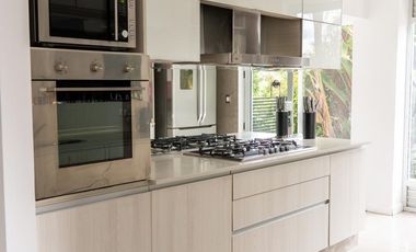 Albanueva, magnifica casa moderna de diseño, 4 dormitorios, pileta, amarra, venta