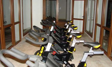 Albanueva, magnifica casa moderna de diseño, 4 dormitorios, pileta, amarra, venta