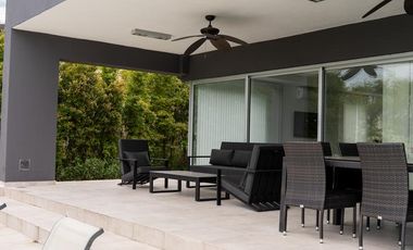 Albanueva, magnifica casa moderna de diseño, 4 dormitorios, pileta, amarra, venta