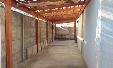 Casa en Arriendo en Calle Larga