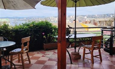 Casa en Venta en San Enrique 473, Cerro Alegre