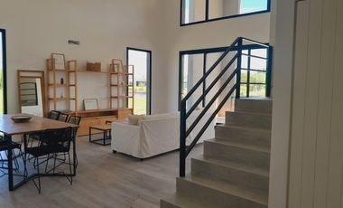 Casa a la laguna en  venta en San Matias.