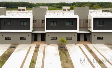 Venta Casa Duplex 3 Dormitorios A Estrenar Barrio El Aljibe