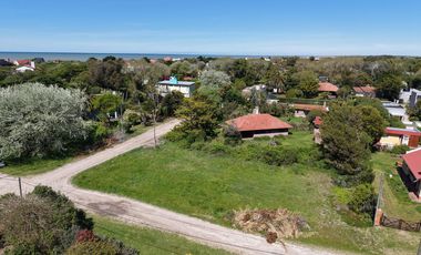 Terreno de 715 m2 Mar Chiquita a 200mts de la playa