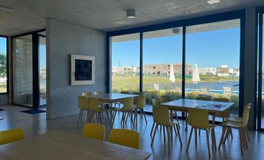 Las Piedras | Venta | Muy interesante PB en esquina de 3 dormitorios con jardín y parrilla