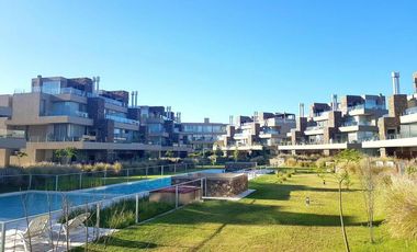 Las Piedras | Venta | Muy interesante PB en esquina de 3 dormitorios con jardín y parrilla