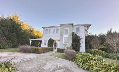 Chalet 4 ambientes en Rumenco