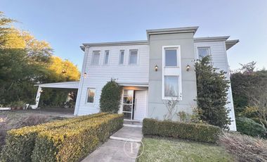 Chalet 4 ambientes en Rumenco