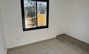 Departamento de 4 ambientes Mar de Cobo - en la plaza principal