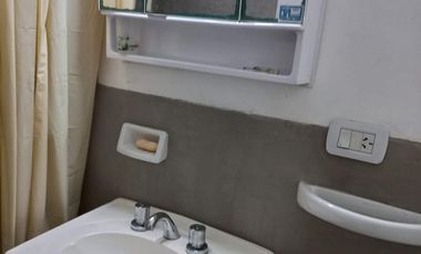 DEPARTAMENTO 2 AMB COCINA SEPARADA BALCON CORRIDO CERCA DE LINEA DE COLECTIVOS Y TREN MITRE ZONA COMERCIAL