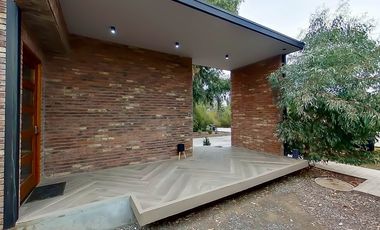 Arriendo Hermosa Casa moderna en condominio