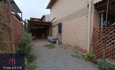 Casa en venta c/ estacionamiento en Centro de Paine